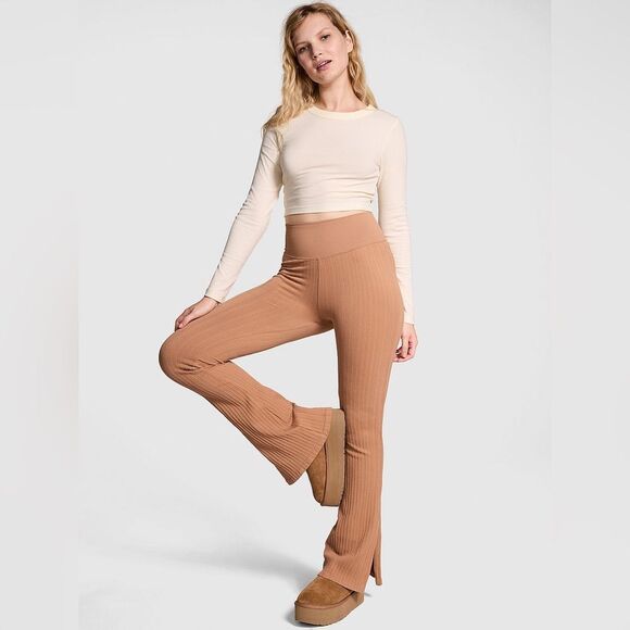PINK Victoria's Secret Soft Seamless Cable Flare Leggings in Toffee Size XS - Picture 1 of 3